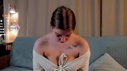 Lucy online show from 02-27-25, 01:38