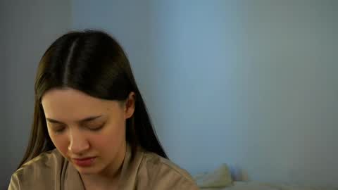 Lucy online show from 03-04-25, 07:19