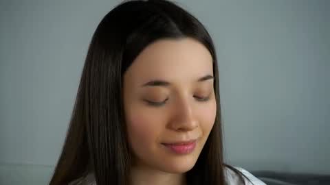 Lucy online show from 03-11-25, 07:15