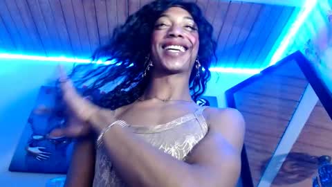 Bella Maidi online show from 03-12-25, 11:33