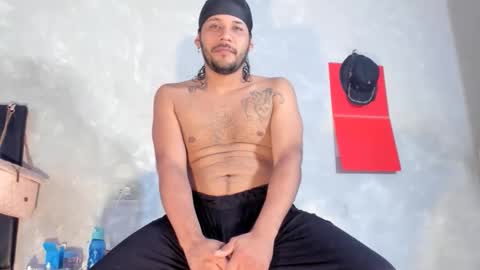 Snapshot of maikol_20cm chatting on 06-08-26, 09:04 maikol_20cm online show from 06-08-26, 09:04