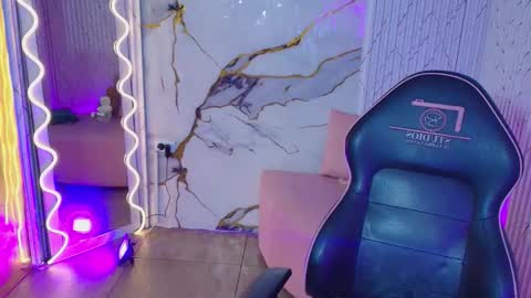 Maile online show from 03-28-26, 03:39