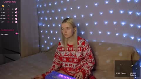 Snapshot of mailin_harrington chatting on 03-05-25, 04:02 Your kitty online show from 03-05-25, 04:02