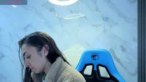 Maily online show from 04-21-26, 03:02