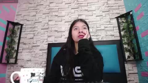 Snapshot of maily_can chatting on 09-23-25, 01:03 MAILY CAN online show from 09-23-25, 01:03