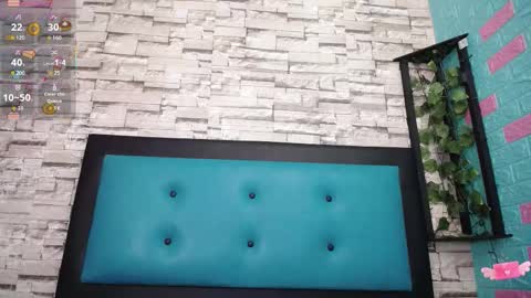 Snapshot of maily_can chatting on 10-09-25, 01:42 MAILY CAN online show from 10-09-25, 01:42