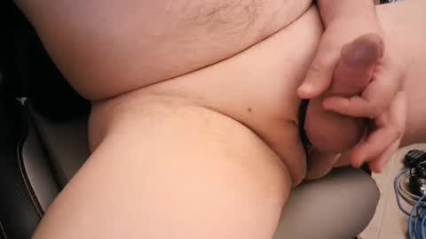 Snapshot of mainttech chatting on 02-22-25, 03:14 Gilly online show from 02-22-25, 03:14