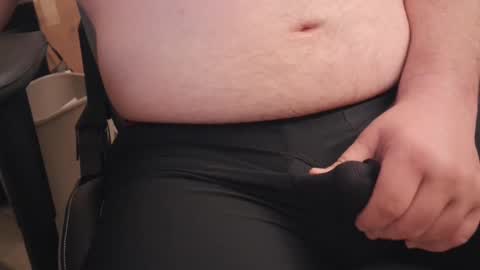 Snapshot of mainttech chatting on 09-27-25, 12:21 Gilly online show from 09-27-25, 12:21