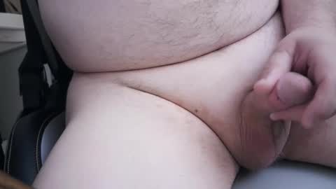 Snapshot of mainttech chatting on 11-28-25, 01:25 Gilly online show from 11-28-25, 01:25