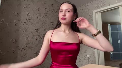 Snapshot of mairagloff chatting on 02-26-26, 12:26 DIna online show from 02-26-26, 12:26