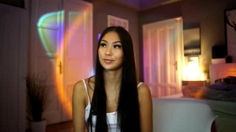 Snapshot of maistream chatting on 10-02-25, 02:24 Mai online show from 10-02-25, 02:24