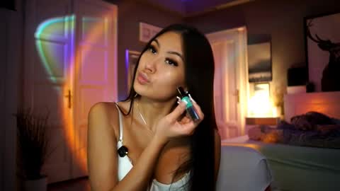 Snapshot of maistream chatting on 10-03-25, 12:13 Mai online show from 10-03-25, 12:13