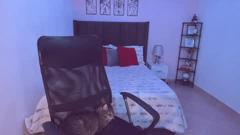 Maite online show from 02-08-25, 10:51