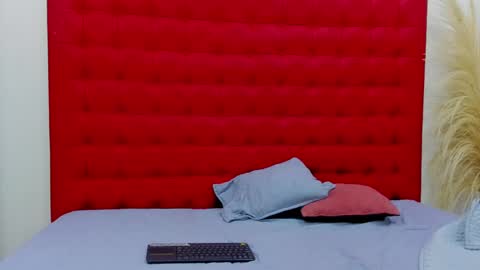 Snapshot of maite_smith69 chatting on 02-20-25, 12:15 maite_smith69 online show from 02-20-25, 12:15