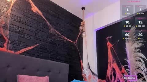 Snapshot of maite_smith69 chatting on 10-30-25, 12:17 maite_smith69 online show from 10-30-25, 12:17