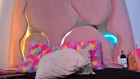 Snapshot of maiteht chatting on 03-09-25, 05:06 maite online show from 03-09-25, 05:06