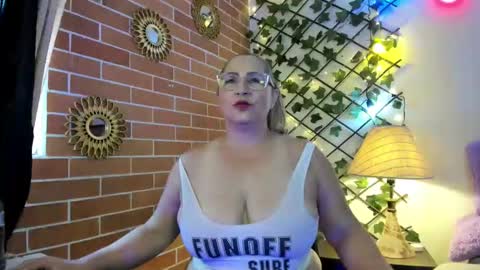 maja_hills online show from 11-26-25, 09:49