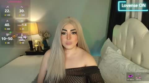 Snapshot of majestydannaxx chatting on 07-13-26, 04:15 majestydannaxx online show from 07-13-26, 04:15