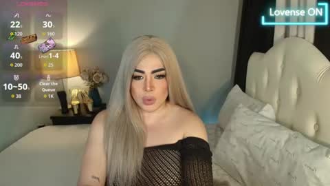 Snapshot of majestydannaxx chatting on 07-15-26, 03:01 majestydannaxx online show from 07-15-26, 03:01