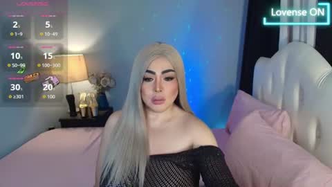 Snapshot of majestydannaxx chatting on 07-21-26, 04:04 majestydannaxx online show from 07-21-26, 04:04