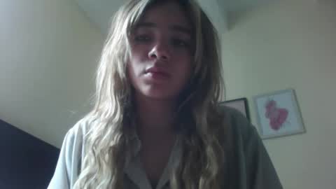 majo_gomezz online show from 12-18-25, 04:46