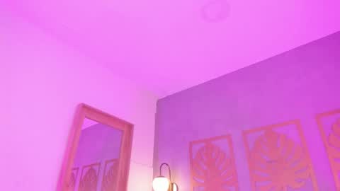 Snapshot of majo_rose chatting on 12-22-25, 06:38 MAJO ROSE online show from 12-22-25, 06:38