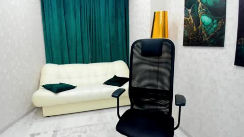 Chloe online show from 02-03-25, 02:14