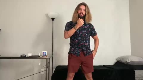 Mack  Makingmoans Twitter online show from 11-15-25, 03:52