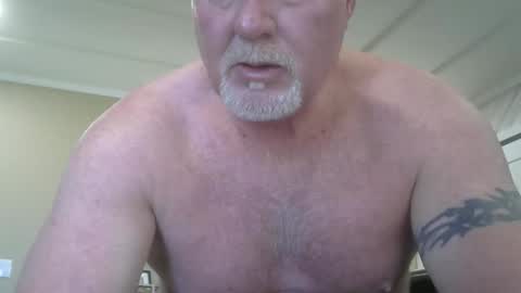Snapshot of makinit0808 chatting on 05-13-26, 03:53 makinit0808 online show from 05-13-26, 03:53