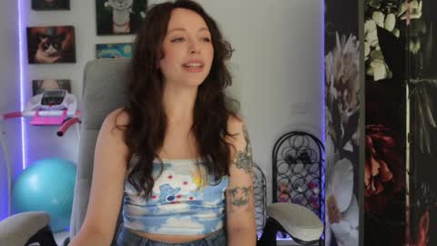 Snapshot of makiyahbelle2 chatting on 01-07-25, 05:33 MakiyahBelle online show from 01-07-25, 05:33