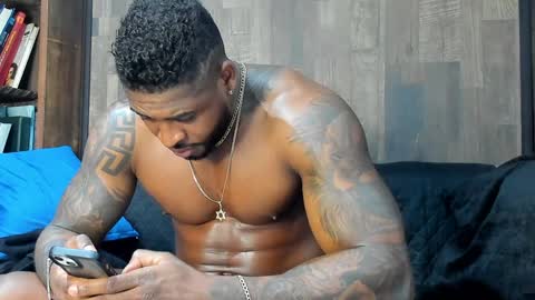 Makonnen online show from 01-28-25, 08:04