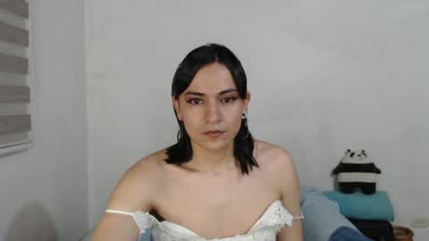 Snapshot of malasexychick chatting on 05-08-26, 03:50 Mariapau online show from 05-08-26, 03:50