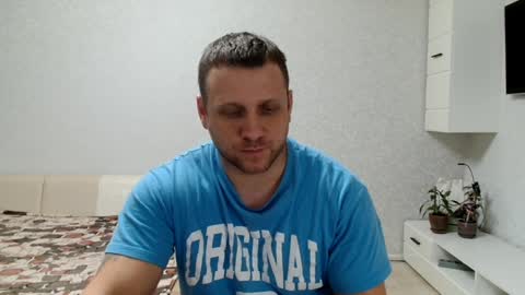 malchyshka online show from 02-06-25, 03:41