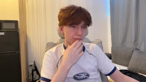 Snapshot of malcolm_yang chatting on 02-03-26, 12:21 Tom and Mark 3 online show from 02-03-26, 12:21