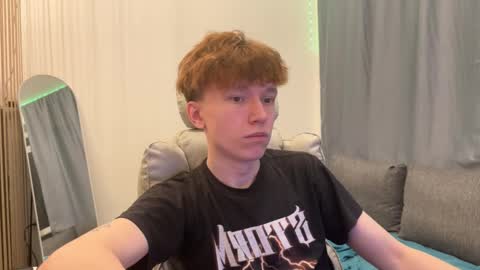 Snapshot of malcolm_yang chatting on 03-01-26, 08:11 Tom and Mark 3 online show from 03-01-26, 08:11