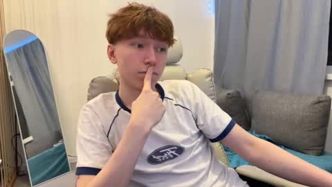 Snapshot of malcolm_yang chatting on 03-07-26, 07:55 Tom and Mark 3 online show from 03-07-26, 07:55