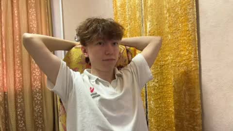 Snapshot of malcolm_yang chatting on 03-25-26, 12:11 Tom and Mark 3 online show from 03-25-26, 12:11