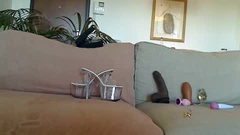 Snapshot of male_in_stockings chatting on 12-21-24, 12:49 Sissy in stockings online show from 12-21-24, 12:49