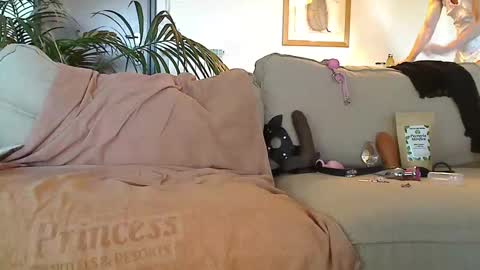 Snapshot of male_in_stockings chatting on 12-28-24, 07:44 Sissy in stockings online show from 12-28-24, 07:44