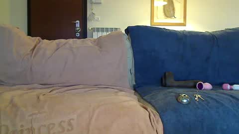 Snapshot of male_in_stockings chatting on 01-23-25, 07:32 Sissy in stockings online show from 01-23-25, 07:32