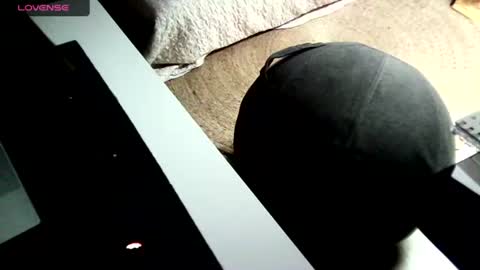 Snapshot of malebitch99999 chatting on 09-13-25, 05:02 malebitch99999 online show from 09-13-25, 05:02