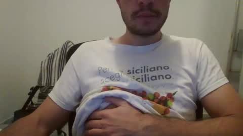 Snapshot of maleboyz chatting on 03-07-25, 05:29 Boybi online show from 03-07-25, 05:29