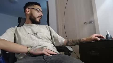 Snapshot of malek_xarx chatting on 06-06-26, 02:38 malek_xarx online show from 06-06-26, 02:38