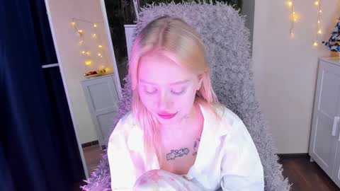 Snapshot of malenaernman chatting on 12-28-24, 10:25 Malena online show from 12-28-24, 10:25