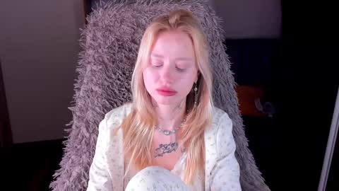 Snapshot of malenaernman chatting on 01-08-25, 01:41 Malena online show from 01-08-25, 01:41