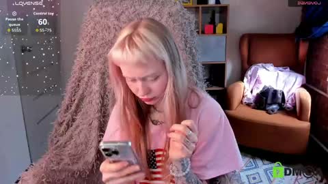 Snapshot of malenaernman chatting on 04-12-26, 10:31 Malena online show from 04-12-26, 10:31