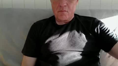 Snapshot of maletoysub chatting on 06-24-26, 05:56 maletoysub online show from 06-24-26, 05:56