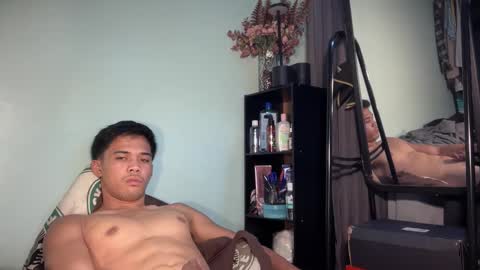 Snapshot of malikgray chatting on 10-03-25, 05:59 Malik online show from 10-03-25, 05:59