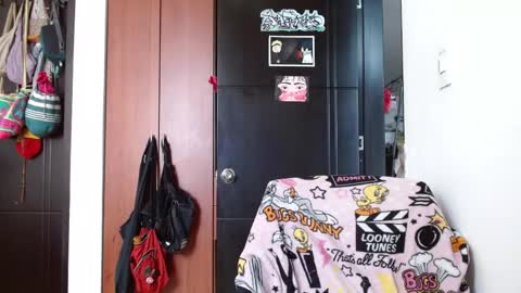 Malita online show from 10-28-25, 05:15