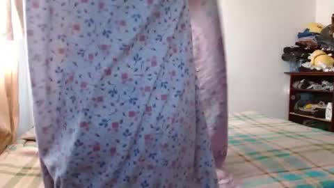 Snapshot of malitamuymal22 chatting on 07-15-26, 02:33 Malita online show from 07-15-26, 02:33